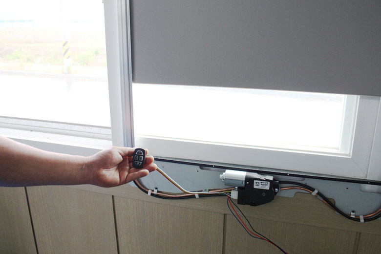 电动窗帘